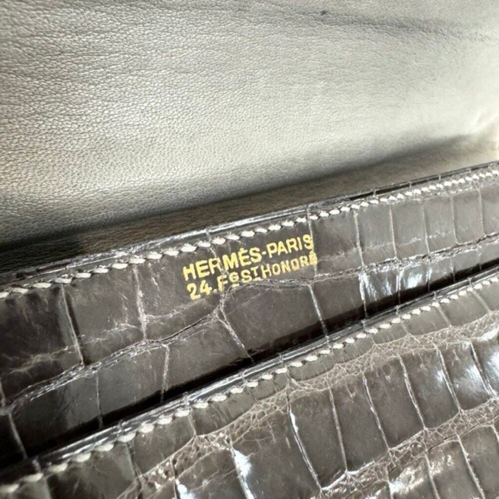 HERMES Vintage Gray Crocodile Shoulder Bag Gold Hardware Exotic Leather Handbag - Picture 8 of 10